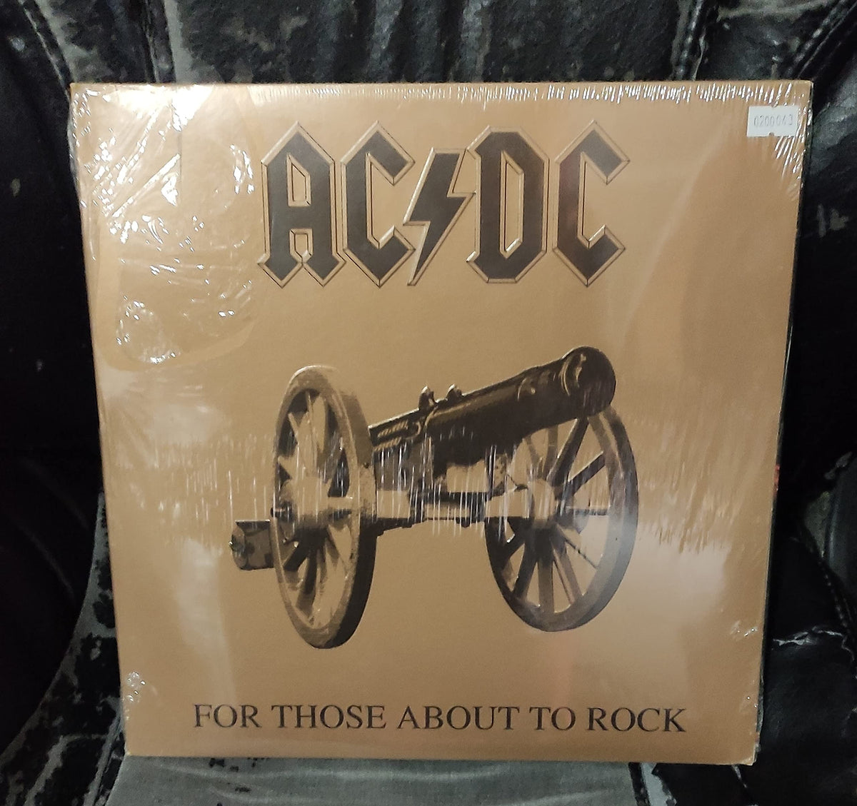 Ac/Dc – For Those About To Rock vinyl record cover