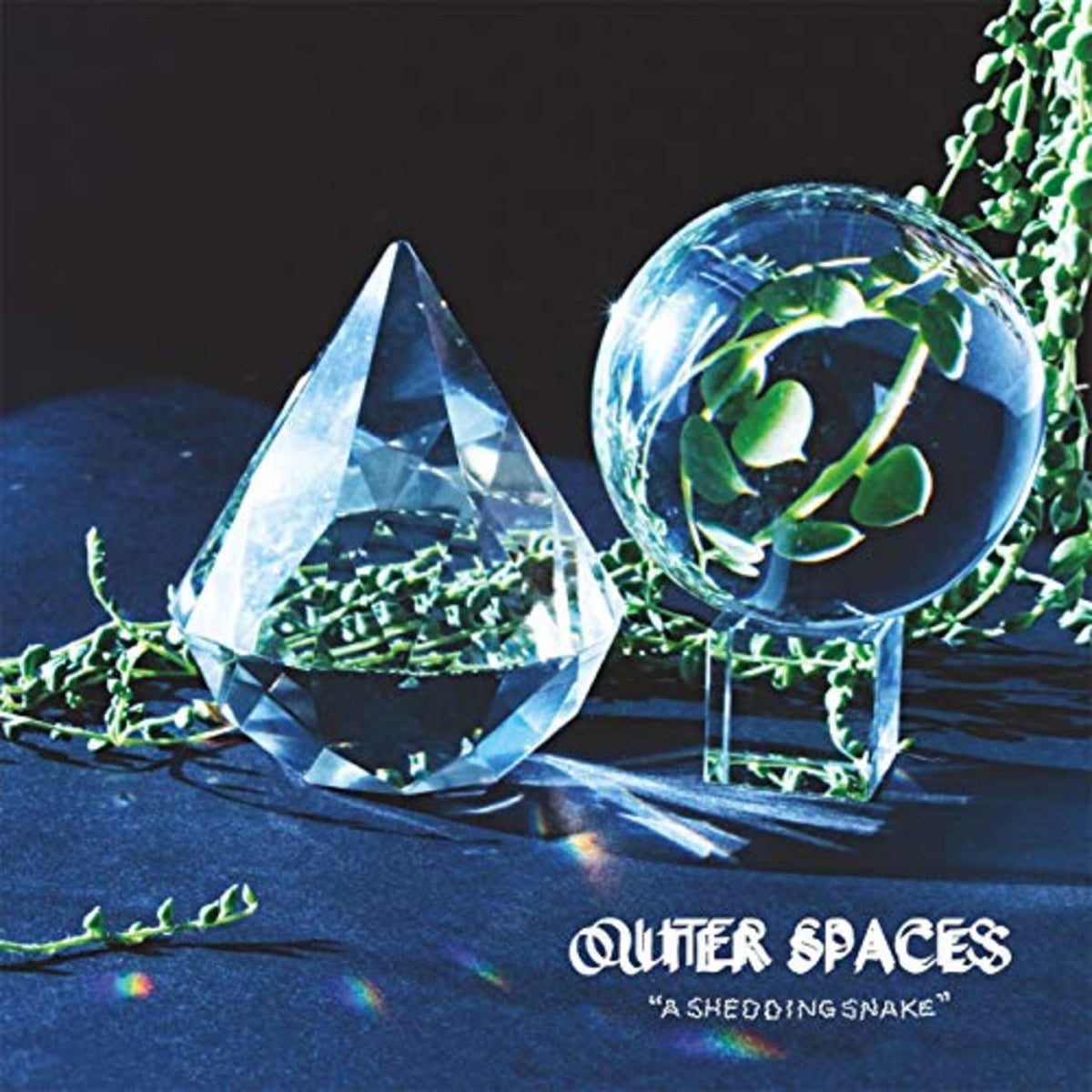 Outer Spaces – A Shedding Snake vinyl cover