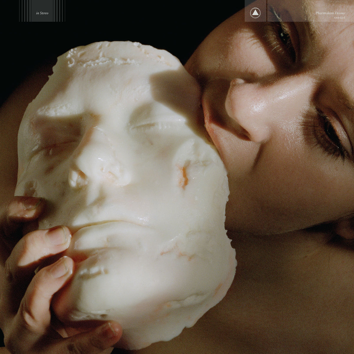 Pharmakon – Devour (BLACK/WHITE SPLIT COLOURED) vinyl record cover