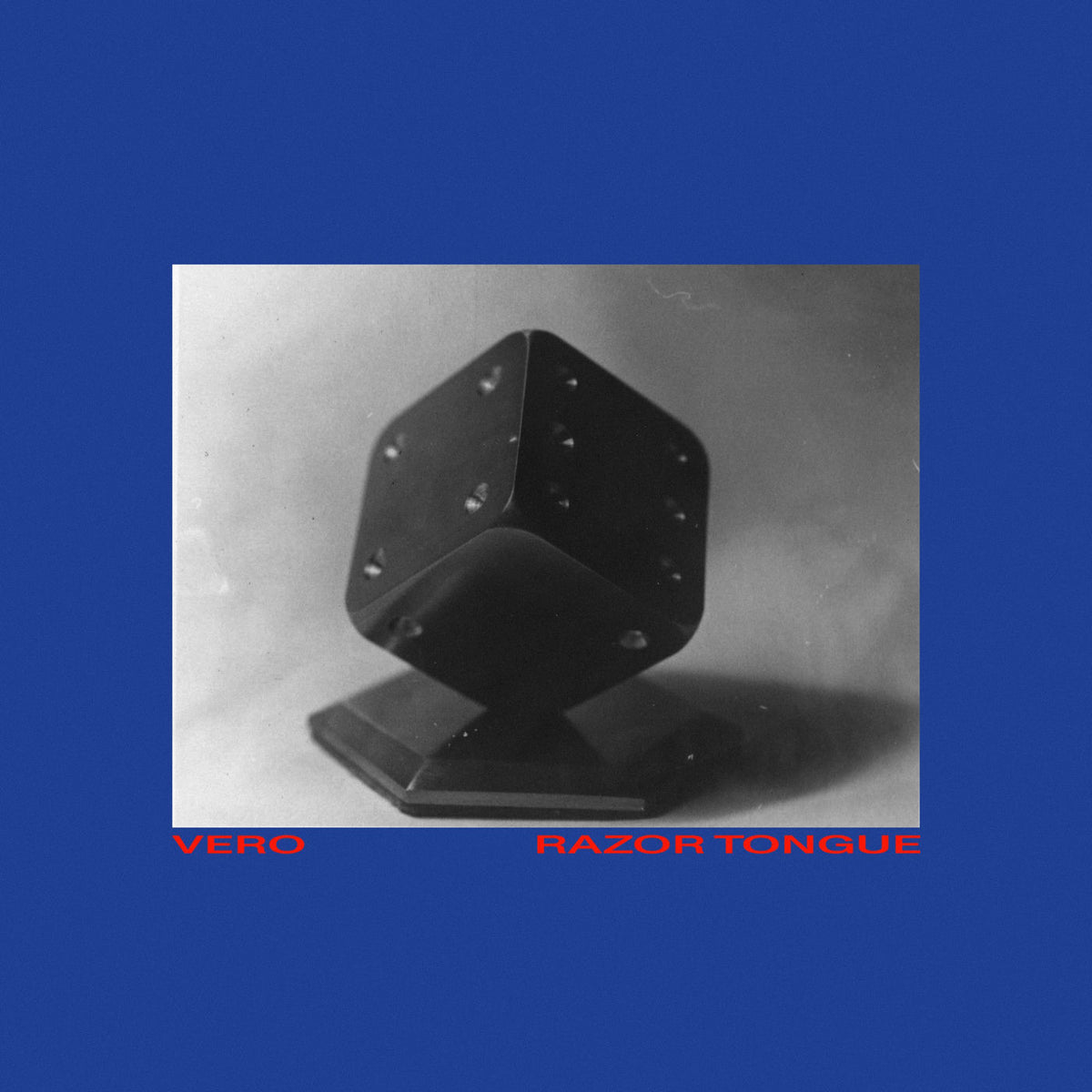 Vero – Razor Tongue vinyl record cover