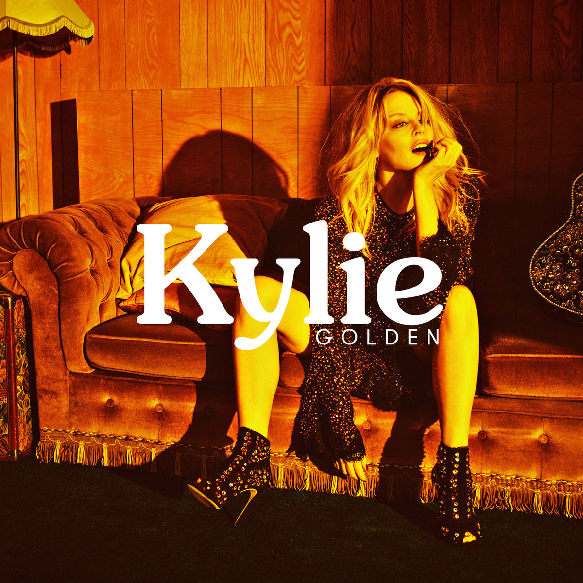 Kylie Minogue – Golden (Deluxe Edition) vinyl cover