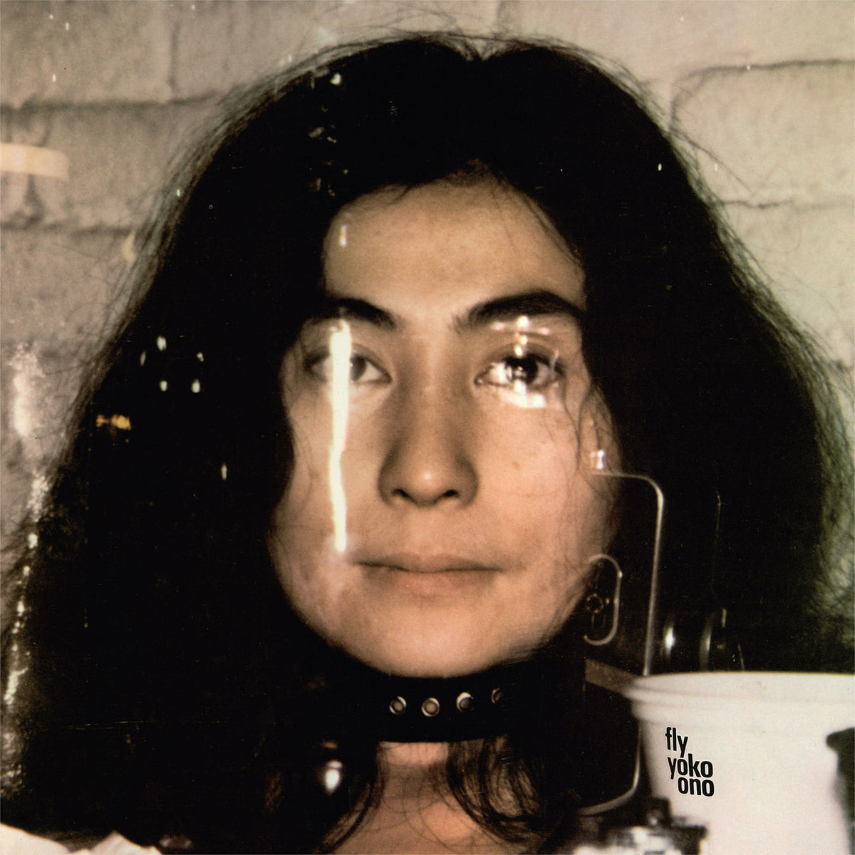Yoko Ono – Fly vinyl record cover