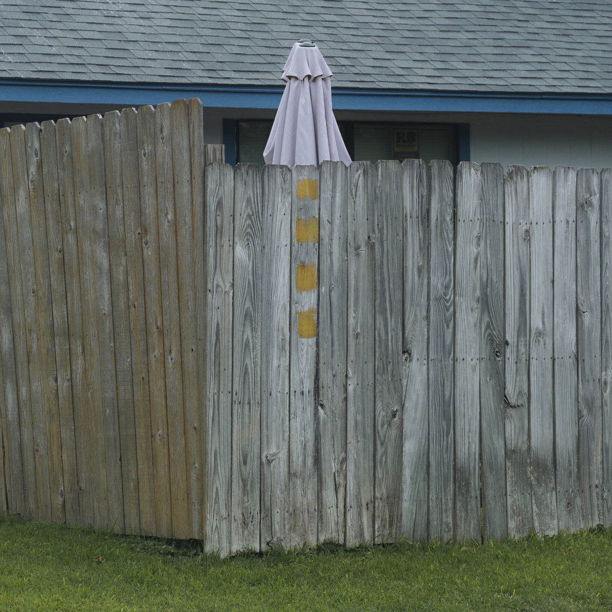 Good Looks – Lived Here For A While vinyl record cover