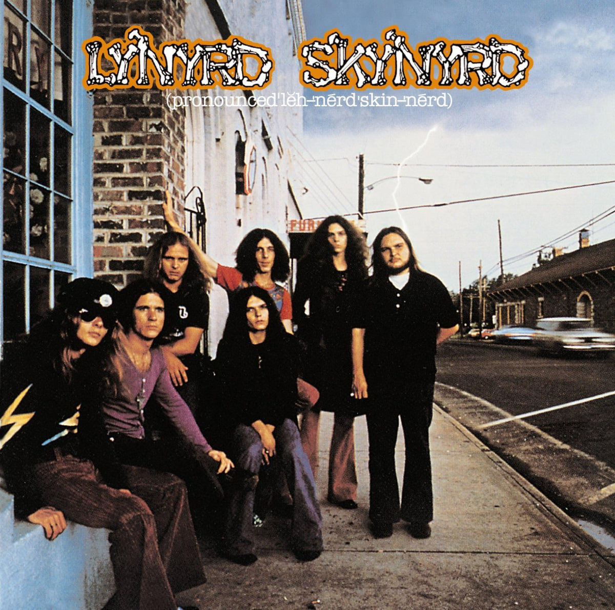 Lynyrd Skynyrd – (Pronounced 'Leh-'nérd 'Skin-'nérd) vinyl record cover
