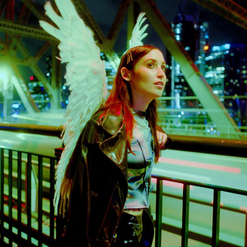 Hatchie – Giving the World Away vinyl record cover