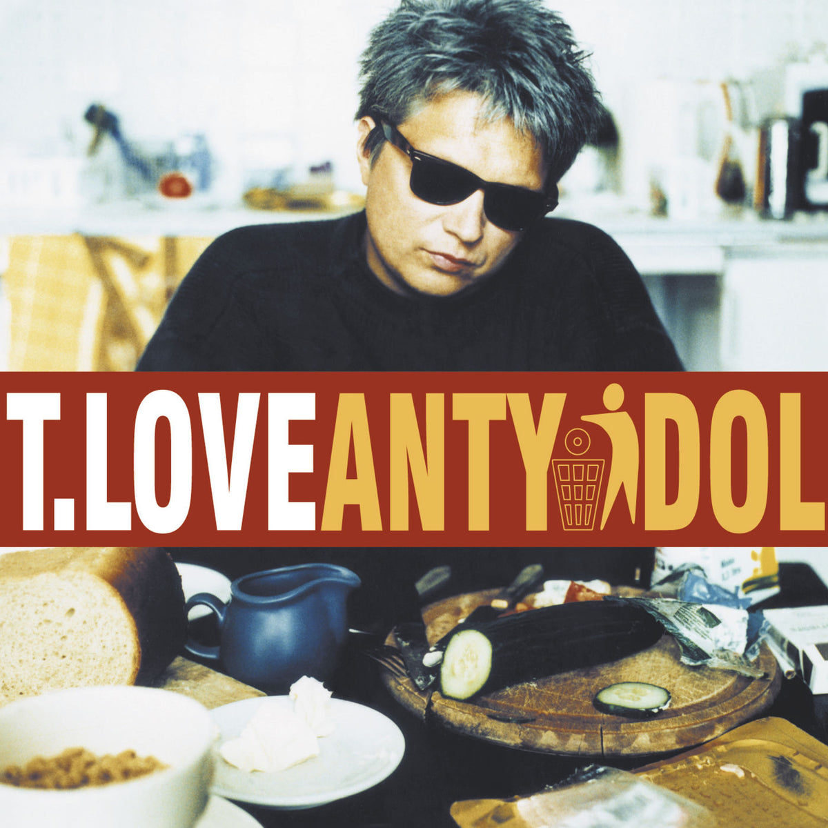 T.Love – Antyidol vinyl record cover