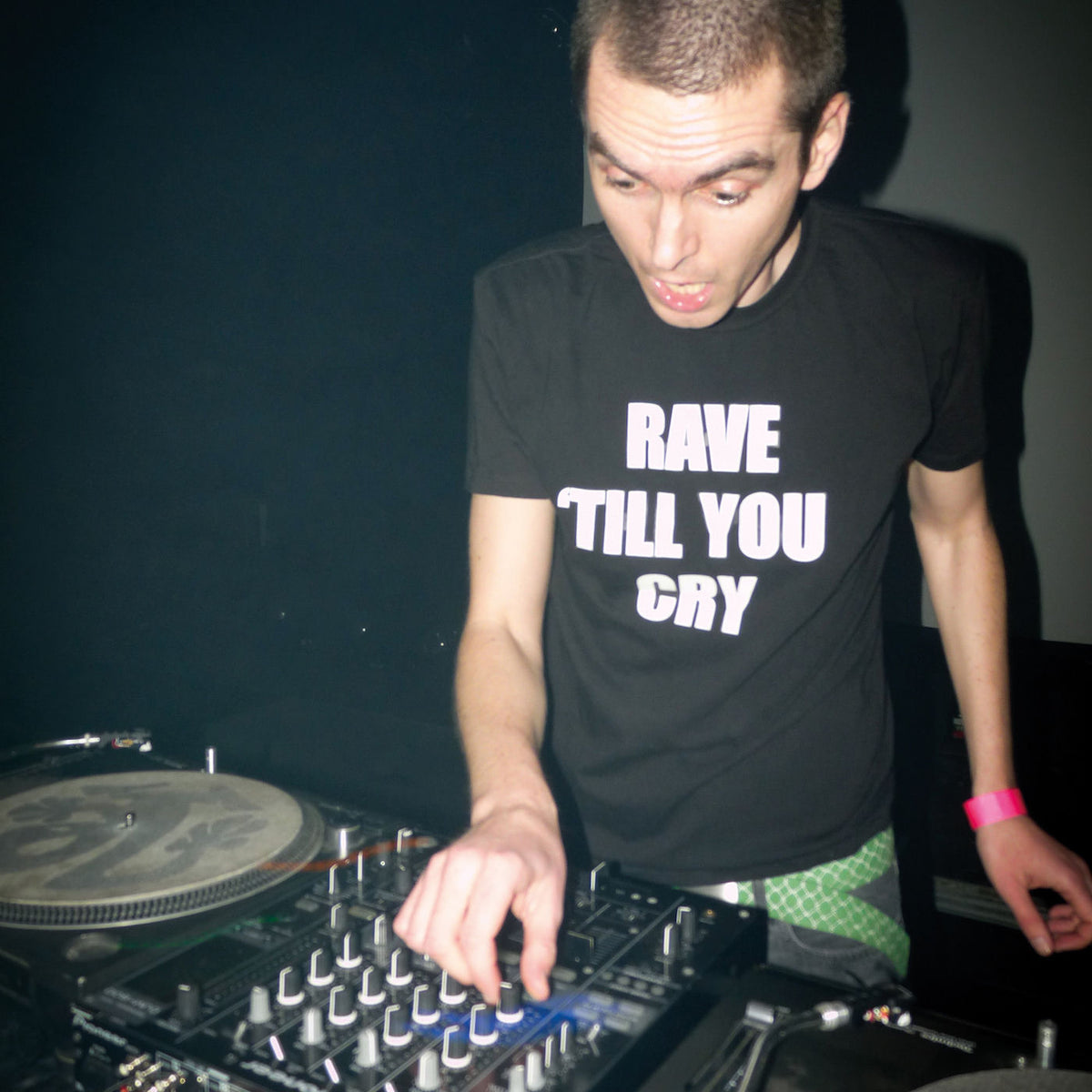 Bogdan Raczynski – Rave 'Till You Cry — record image 1