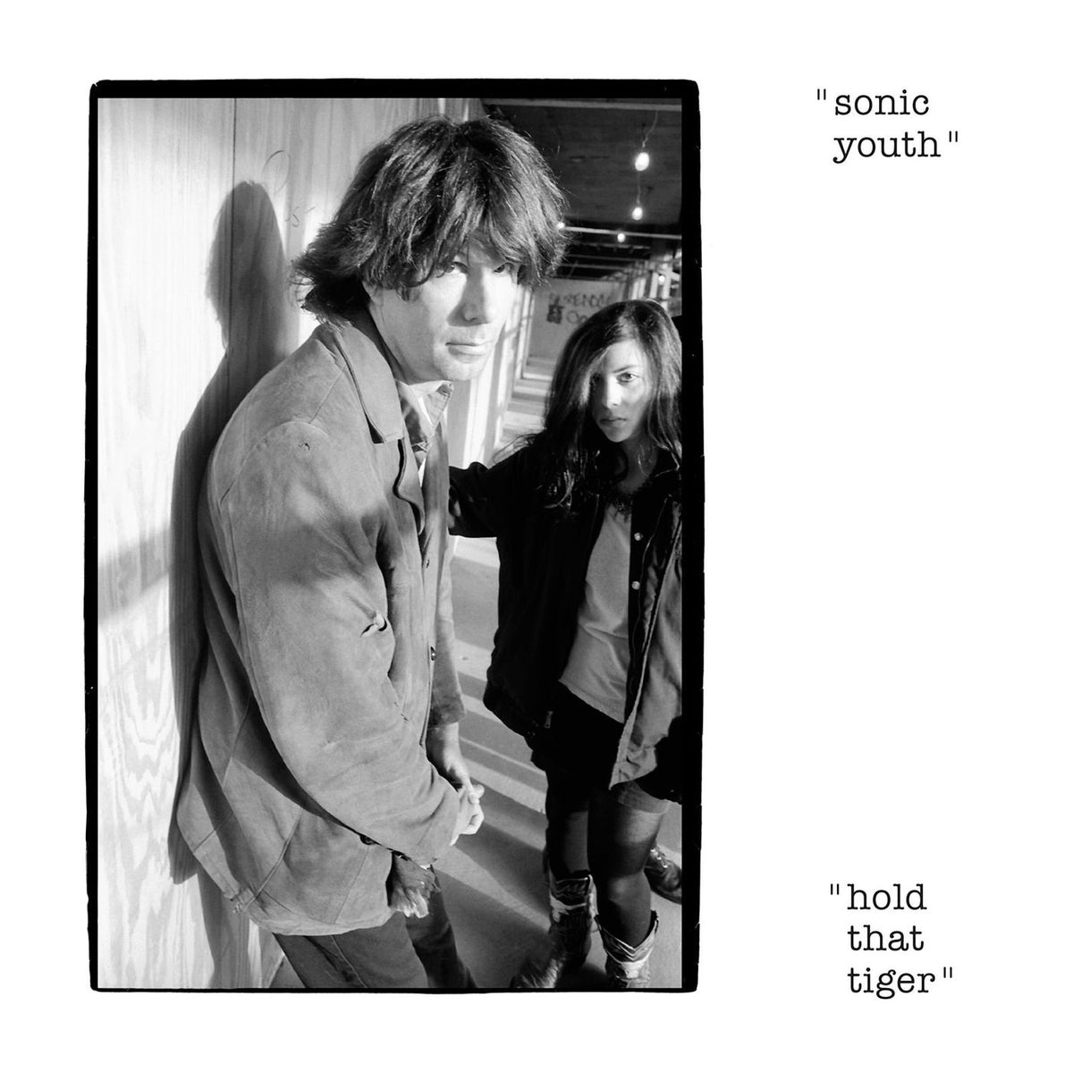 Sonic Youth – Hold That Tiger vinyl record cover