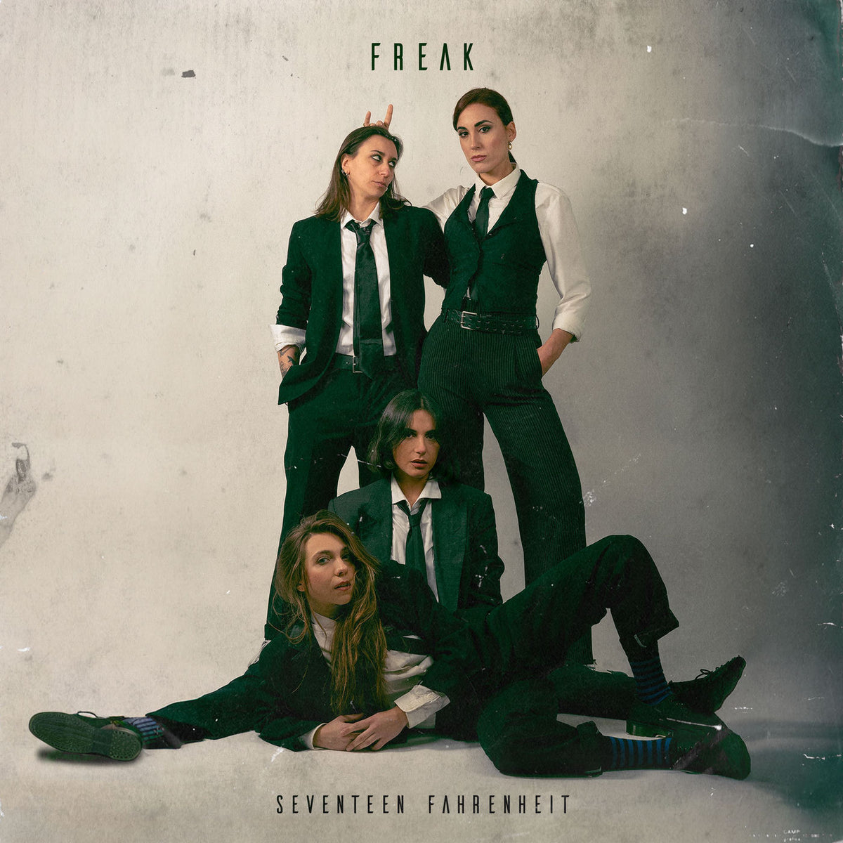 Seventeen Fahrenheit – Freak vinyl record cover