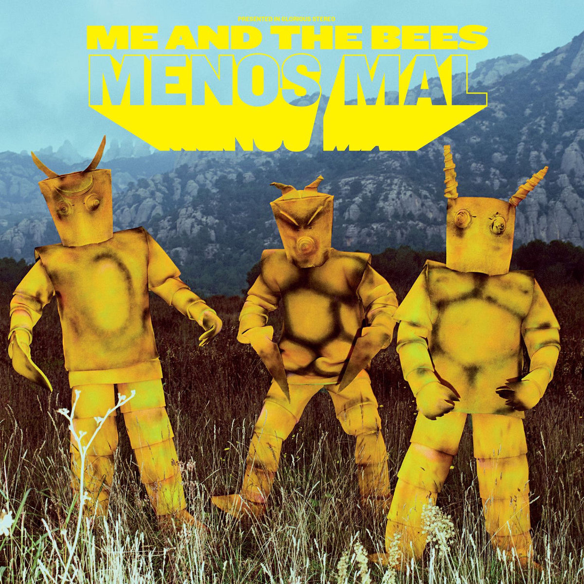Me And The Bees – Menos Mal vinyl record cover